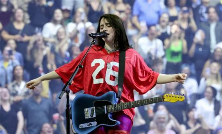 Billie Eilish Boobs: The Surprising Impact of Her Style Choices on Social Media