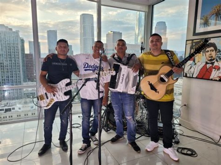 Discovering Los Farmerz Members: The Sound of a New Era