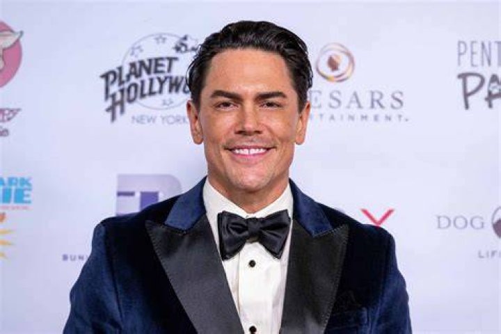 Does Tom Sandoval Speak Spanish?