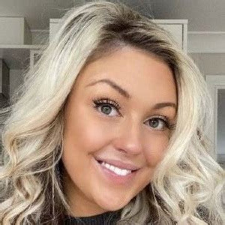 Ellie Mae Grady (TikTok Star) - Age, Birthday, Bio, Facts, Family, Net Worth, Height & More