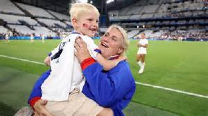 Emma Hayes Partner Gavin: A Look at the Life Beyond the Pitch