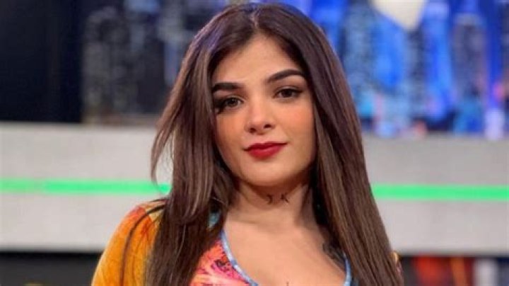 Exploring Karely Ruiz Erome: Her Journey from Social Media to Adult Content