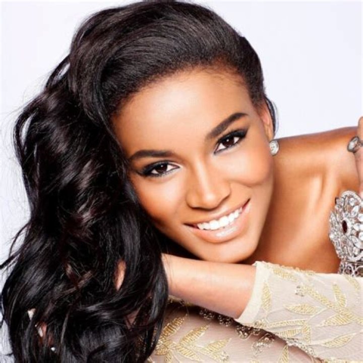 Jess Mendoza (World Music Singer) - Age, Birthday, Bio, Facts, Family, Net Worth, Height & More