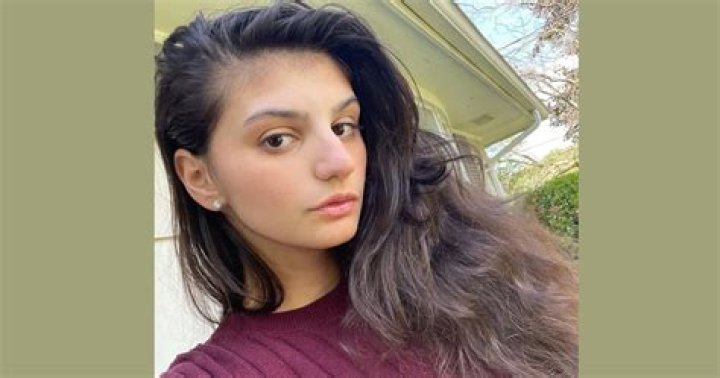 Lexi Weinbaum: A Story of Courage and Resilience Shared on TikTok