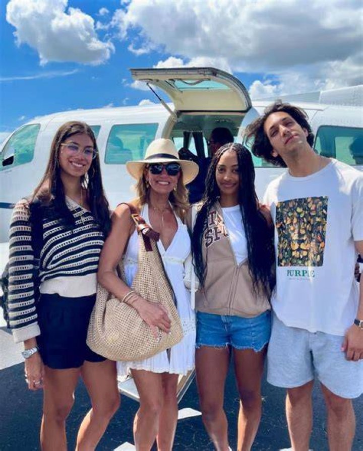 Lili Estefan Lorenzo Luaces: Unpacking Their Public and Private Journeys