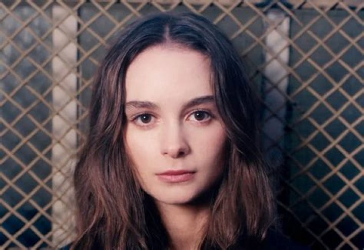 Liz Ocean: A Rising Star Making Waves in Entertainment Today