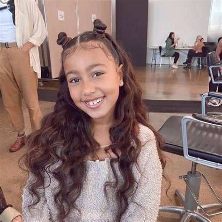 Murray Cook (Pop Singer) - Age, Birthday, Bio, Facts, Family, Net Worth, Height & More