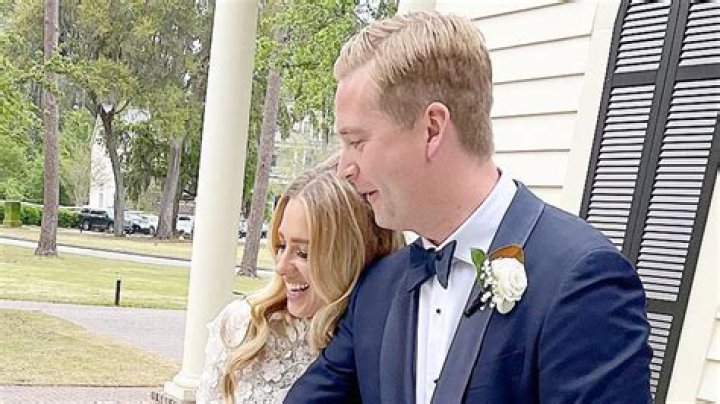 Peter Doocy Wife Sick: Navigating Public Interest and Personal Moments