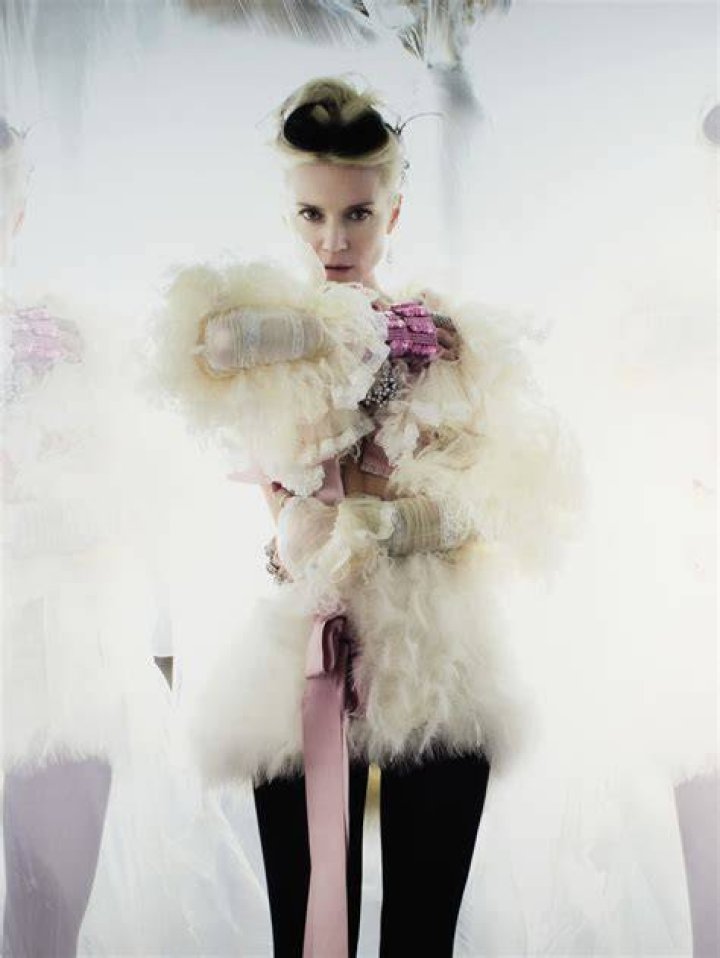Uncover The Enigmatic World Of Daphne Guinness: Height, Fashion, And Influence